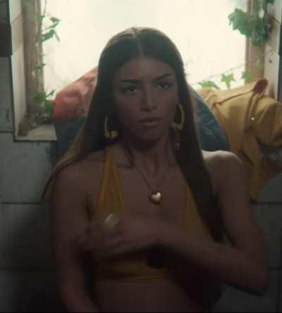 Mimi Keene is a goddess