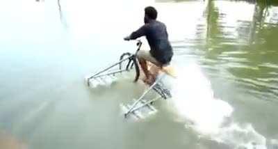 WCGW Using floating portable Stuff while Riding at The River