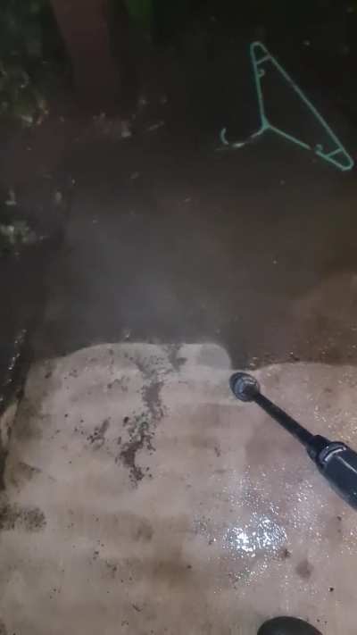 Finally! I got my small pressure washer to get rid of mold. Physical and mental health improved a lot.