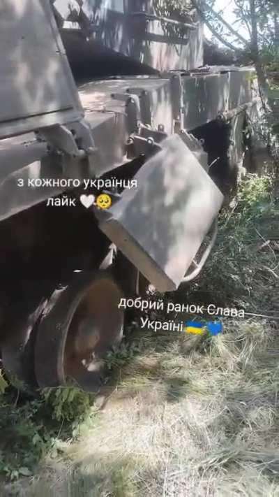 UA pov: Video of a damaged Leopard 2A4 filmed by an Ukrainian soldier.  