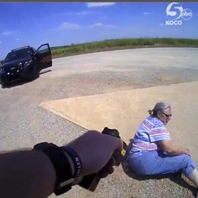 Karen talks herself from an 80 dollar fine to being tasered