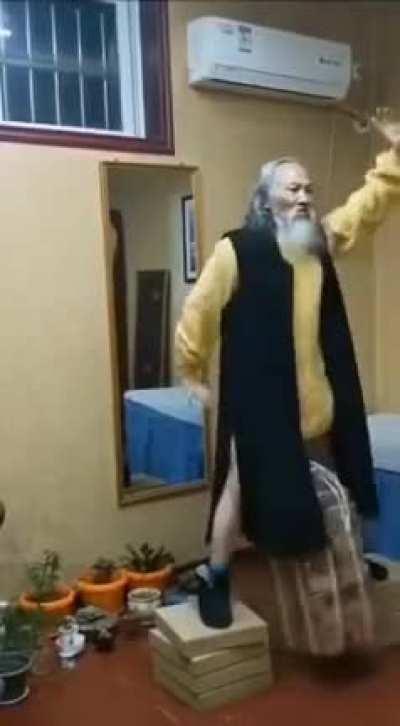 ISSO Q E TREINAR A PIKA SELOKO KKKKKK