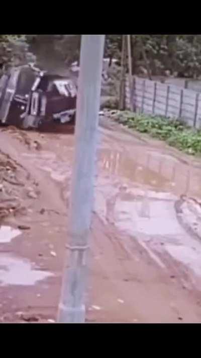 Why container was lost but truck arrived on time 🤣