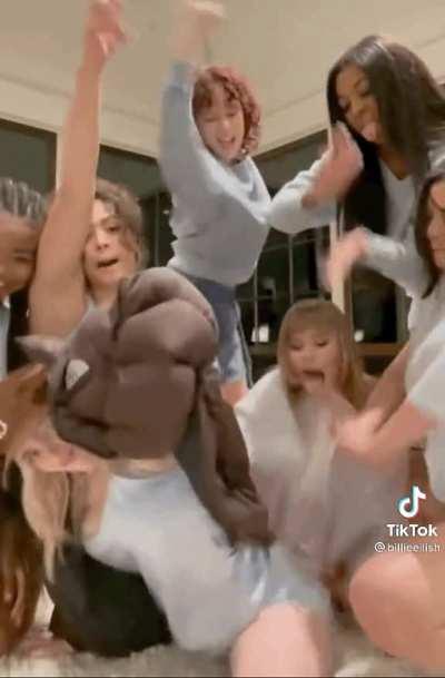 She can move those hips