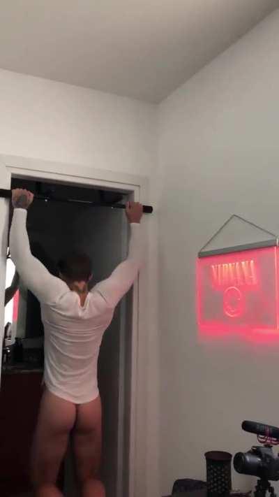 Showing off his beautiful buns