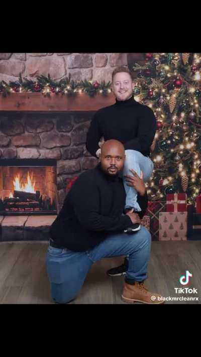 These Friends nailed every single shot.