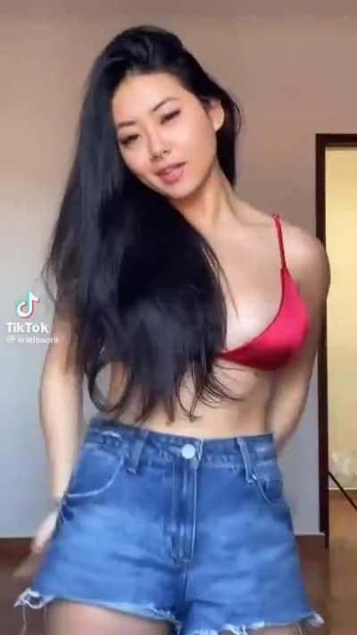 Oi? Krlh mó peitão