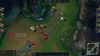 Lethal Tempo Soraka + Yuumi Bot in Ranked, weird Interaction with Soraka Passive gives her the Zoomies