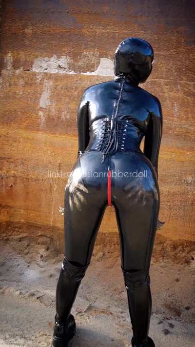 Smack me 😏👐🏻