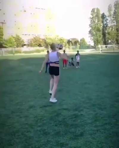 Meet the new freestyle football star