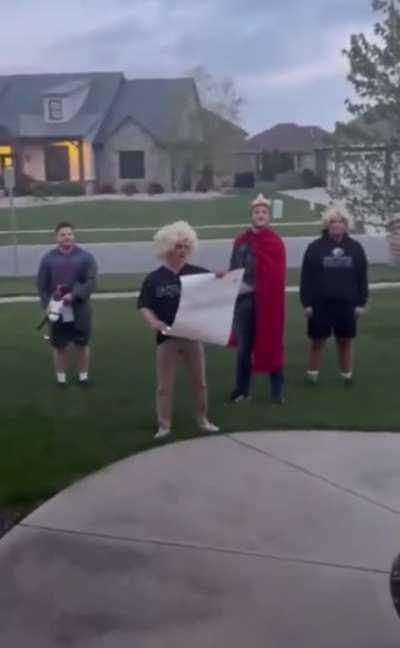 This prom proposal was just too good