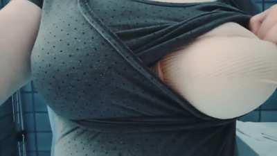 breastfeeding t-shirt