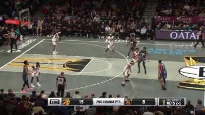 [Highlight] Royce O'Neal hits three straight 3's in the 4th quarter