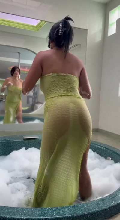 Do you like how I move my wet ass?