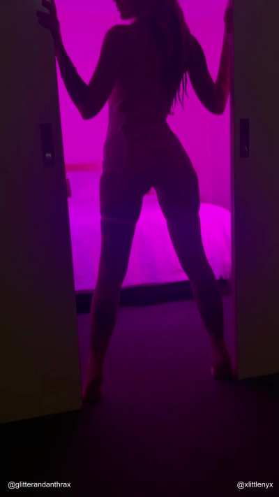 two sexy aussie sluts doing sexy aussie slut things