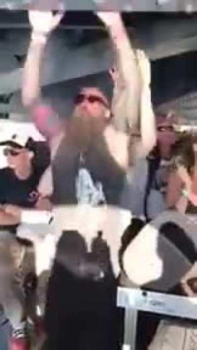 Чуть мост не оторвал