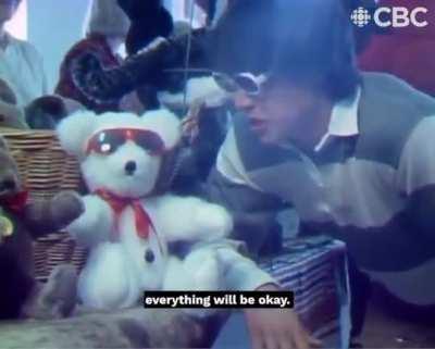 A 20-year-old Keanu Reeves doing a news report on a Teddy Bear convention for Canadian Broadcasting in 1984.