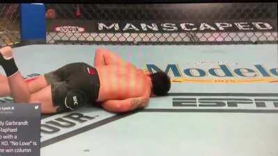 Cody Garbrandt&rsquo;s KO at the buzzer. What a haymaker !!!