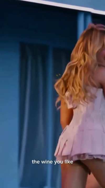 ‘Floatin’ through the memories of sabchella’ [From Instagram, April 2025]