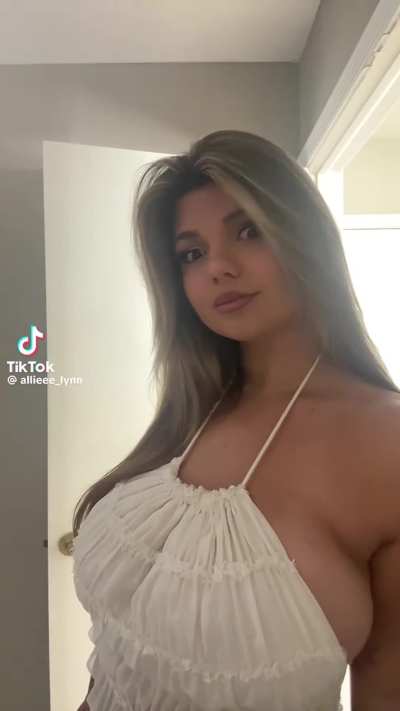 @allieee_lynn