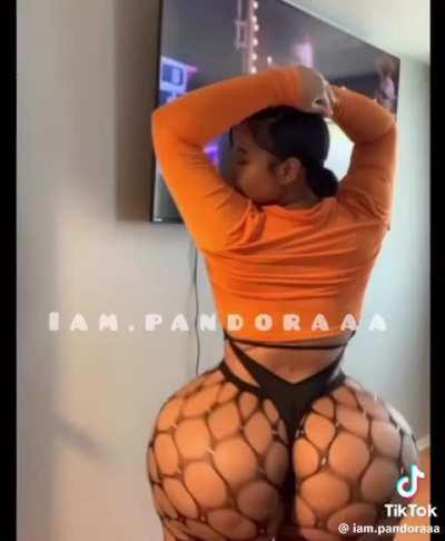 This got removed from r/TikTokThots so I'll just share it here