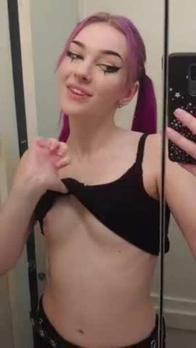 If you're sorting by new I just flashed you!