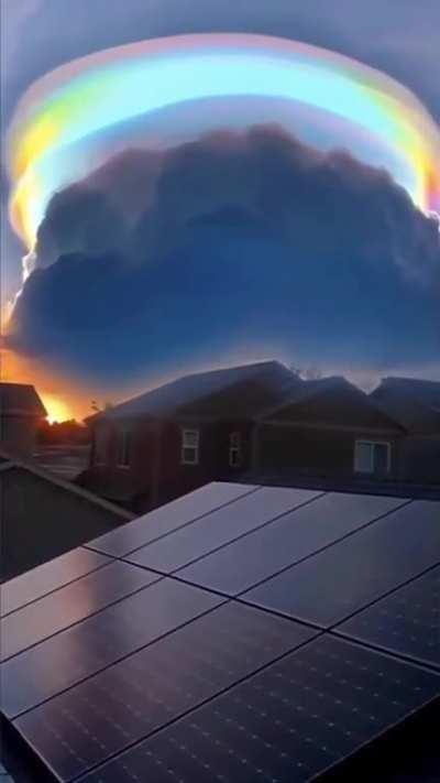 🔥A Beautiful Rainbow cloud seen in China🔥