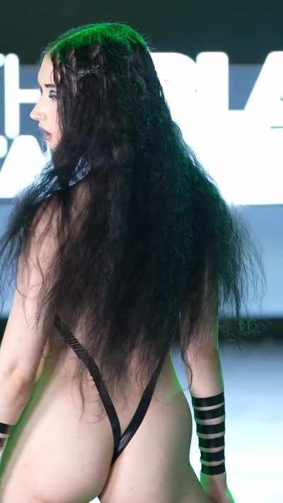 Gianna Fung at Texas Swim Week 2024