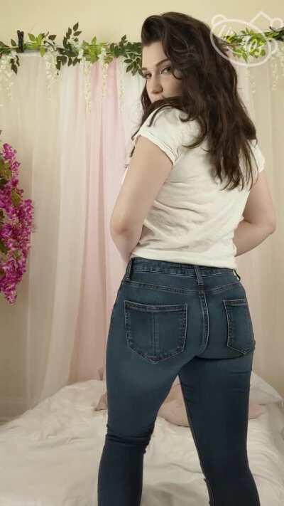 Would you look if I walked by? (F)