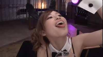 love how she sucks cum