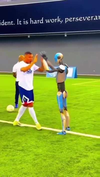 Great to see Mpaypal and Haaland finally linking up 