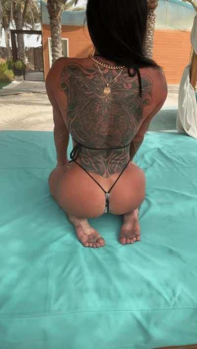 Off-season is treating the booty well 🍑