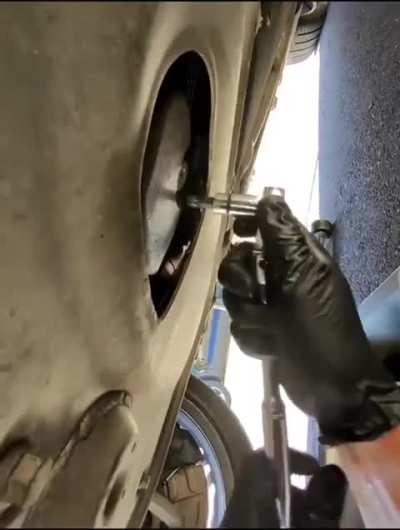 Changing Oil from a Car