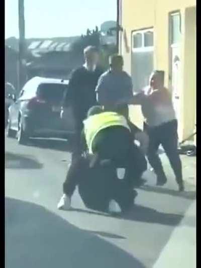 Don't mess with this policeman