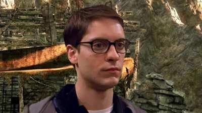 Peter Parker uses Photo Mode in Dark Souls 2