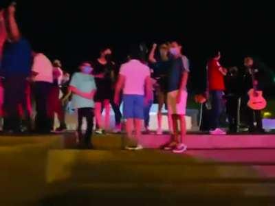 Festejando a la nueva reina Mujicana orgullosamente Chihuahuense