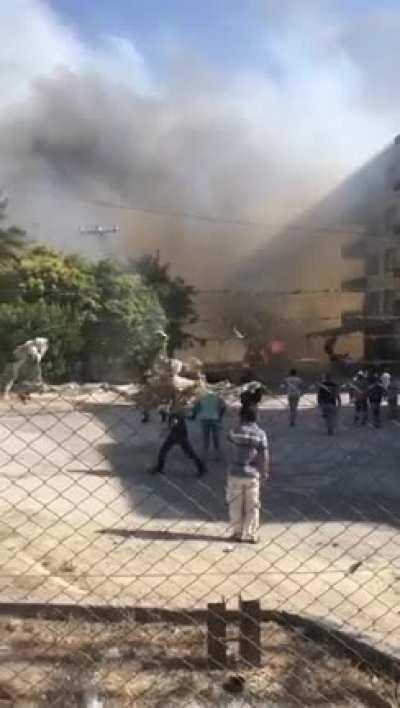 Hataydaki yangınla alakalı bir video gruba atmışlar kendileri çekip