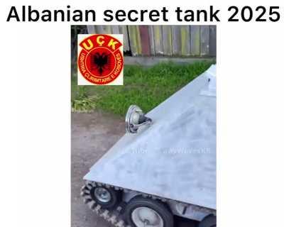 Strong Red & Black Tank💪🏻💪🏻🇦🇱🇦🇱