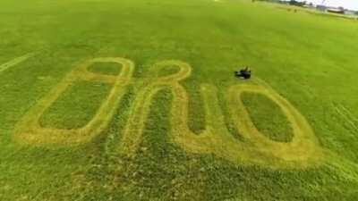 Zero turn lawnmowers performing script Mow-hio