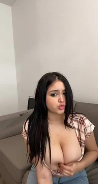 Do you think you could handle getting tittyfuck by me 😛?