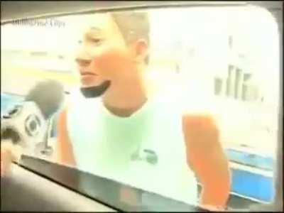 É só um xixizinho 😔