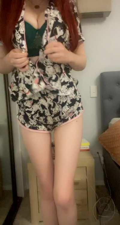 Straight out of bed, looking for daddy...