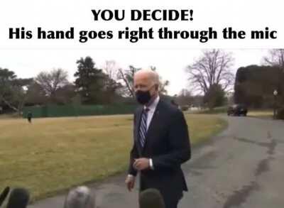 The Great Biden performs Magic on a Microphone! The media is actually saying this is just an anomaly. Mmmmhmmm! What say you?? 😂😂😂