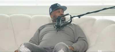 Mic hits Melyssa Ford right in the face. Not gonna lie, it was quite sexy.