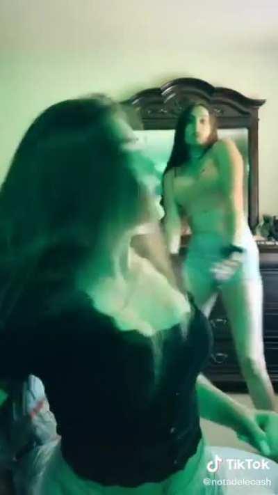 She used to do this so much lmao