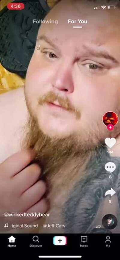 Yeah lemme touch that lil beard