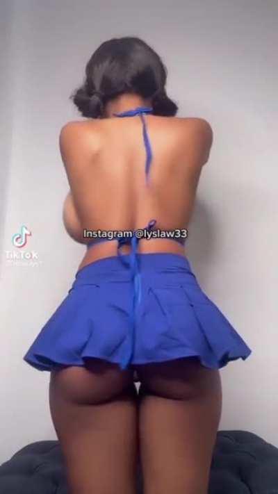 insanely hot and hypnotizing (added slow mo) [miss.lys1]