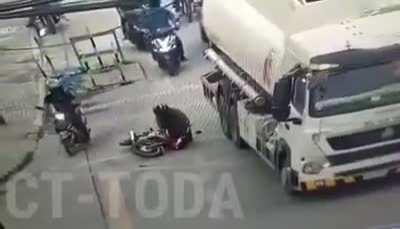 Idiot Driver tries to overtake truck