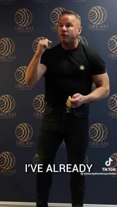 He’s at it again!!