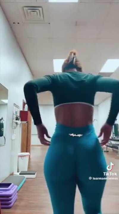 This my first time finding out about the twins and wow 😳